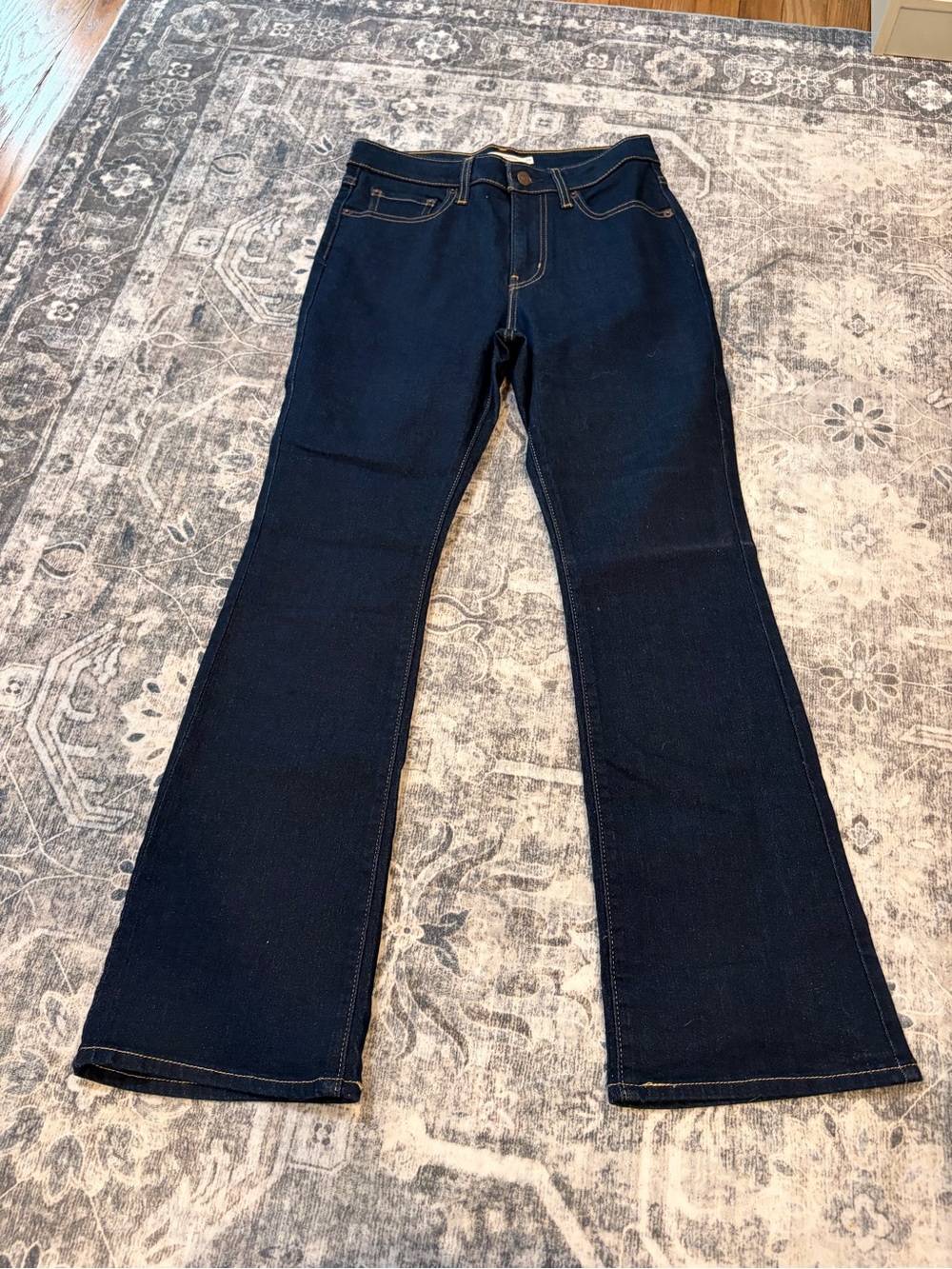 Levi's Indigo high rise Bootcut Jeans with Contrast Stitching